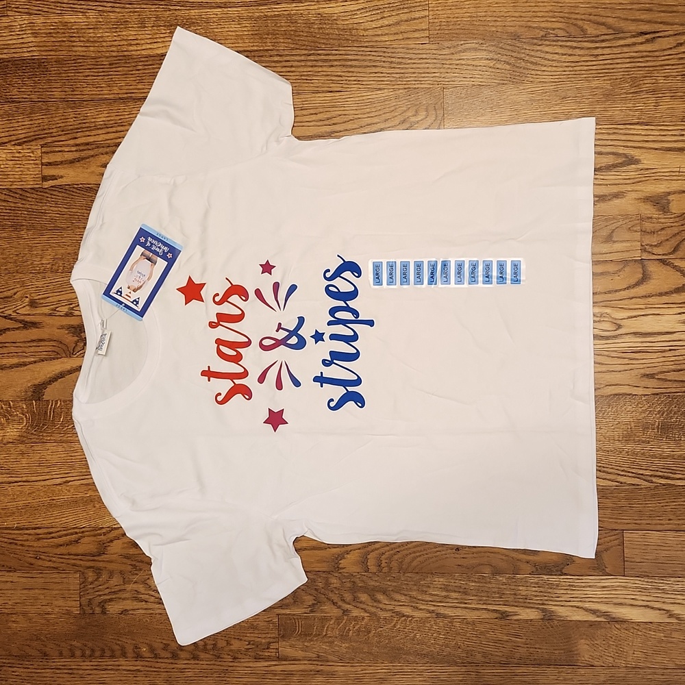 NWT Spirit of America Stars and Stripes   Ladies T-shirt